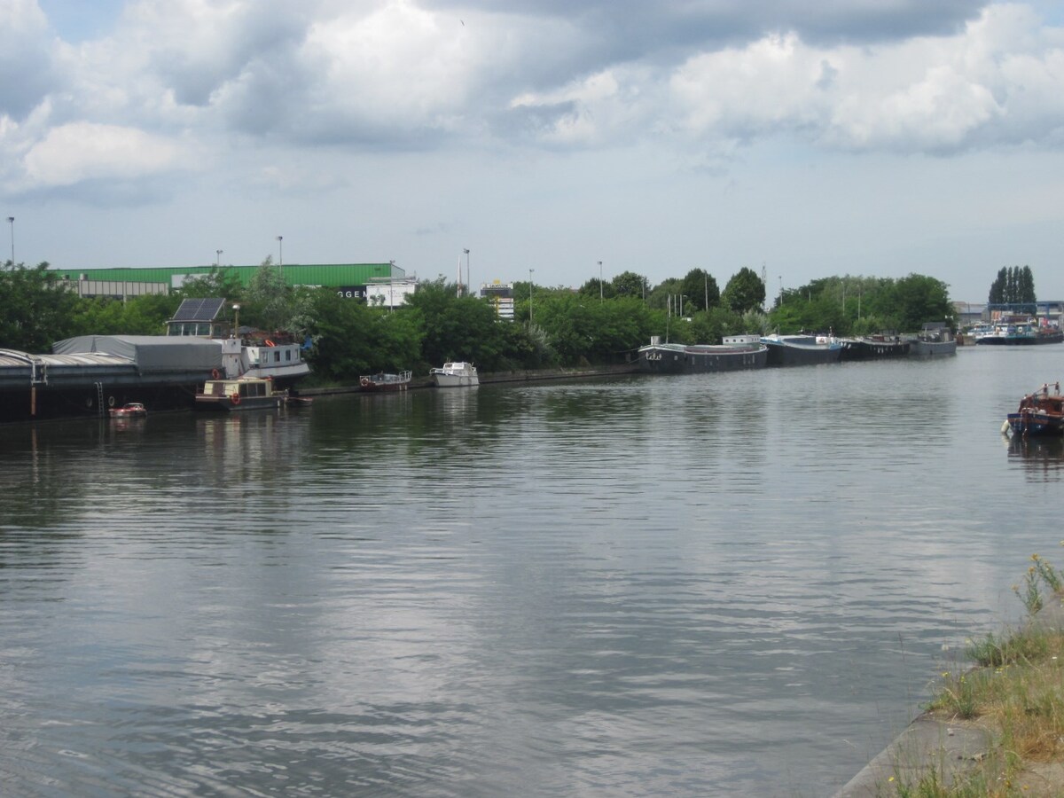 Exclusief design-appartement in hippe buurt ! 