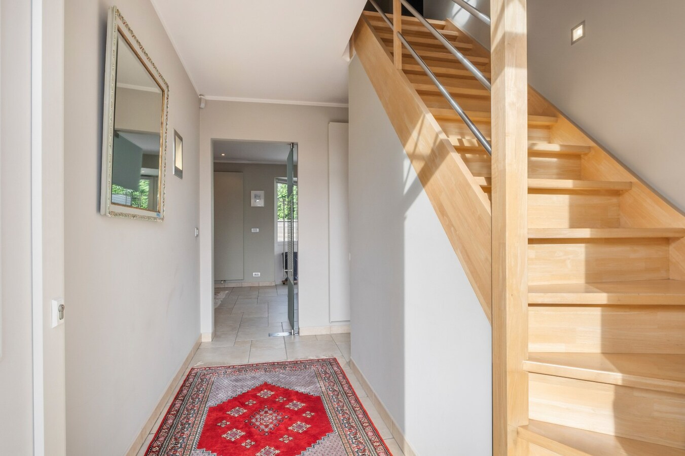 Stijlvolle villa met zwembad op rustige locatie te Bissegem/Heule te koop ! 