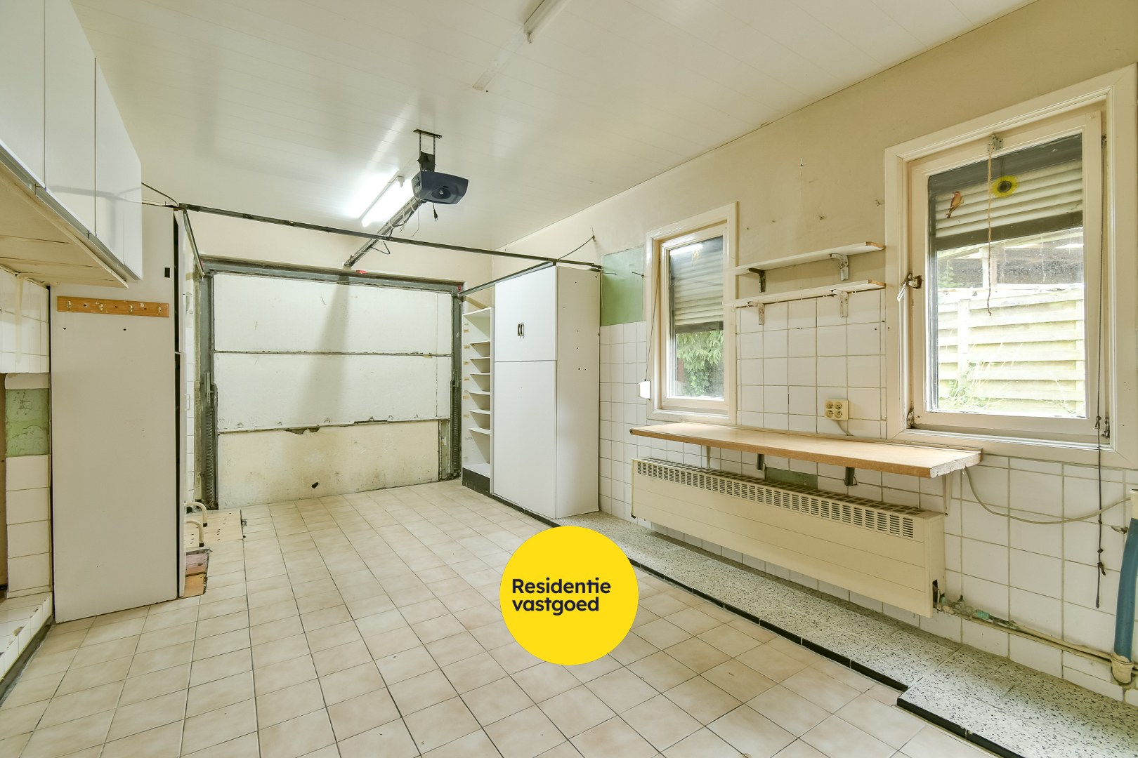 Te renoveren woning langs het Nieuwenhovebos! 