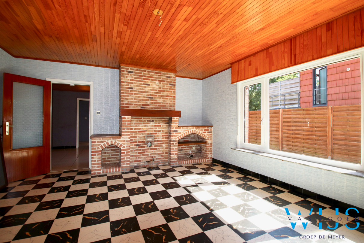 Ruim woonhuis op een zeer rustige locatie in Ertvelde ! 