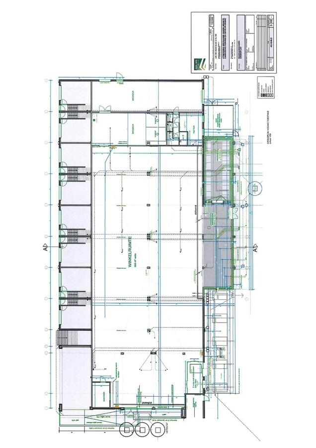 Rijksweg: Commercieel goed gelegen handelspand (ca 1.100 m²) met private parking (60 pl.) en gem. parking (72 pl). 