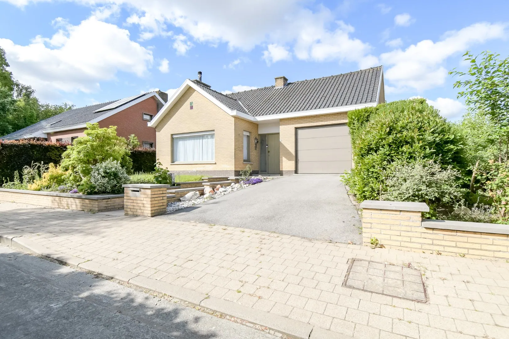 Charmante villa in een rustige wijk in Torhout!