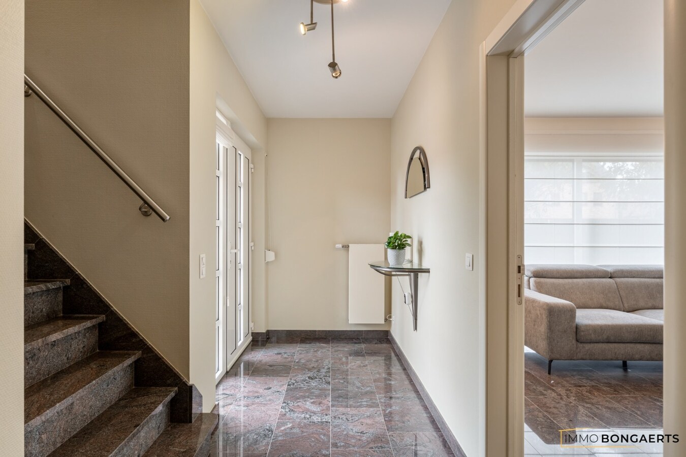 Ruime woning met 3 slaapkamers 