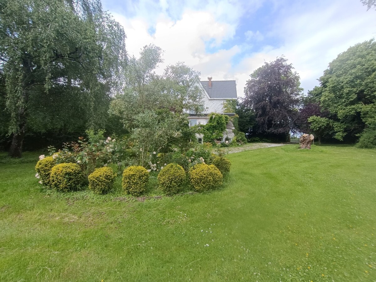 Exceptionnel, les Collines, propriété sur 8900m². 