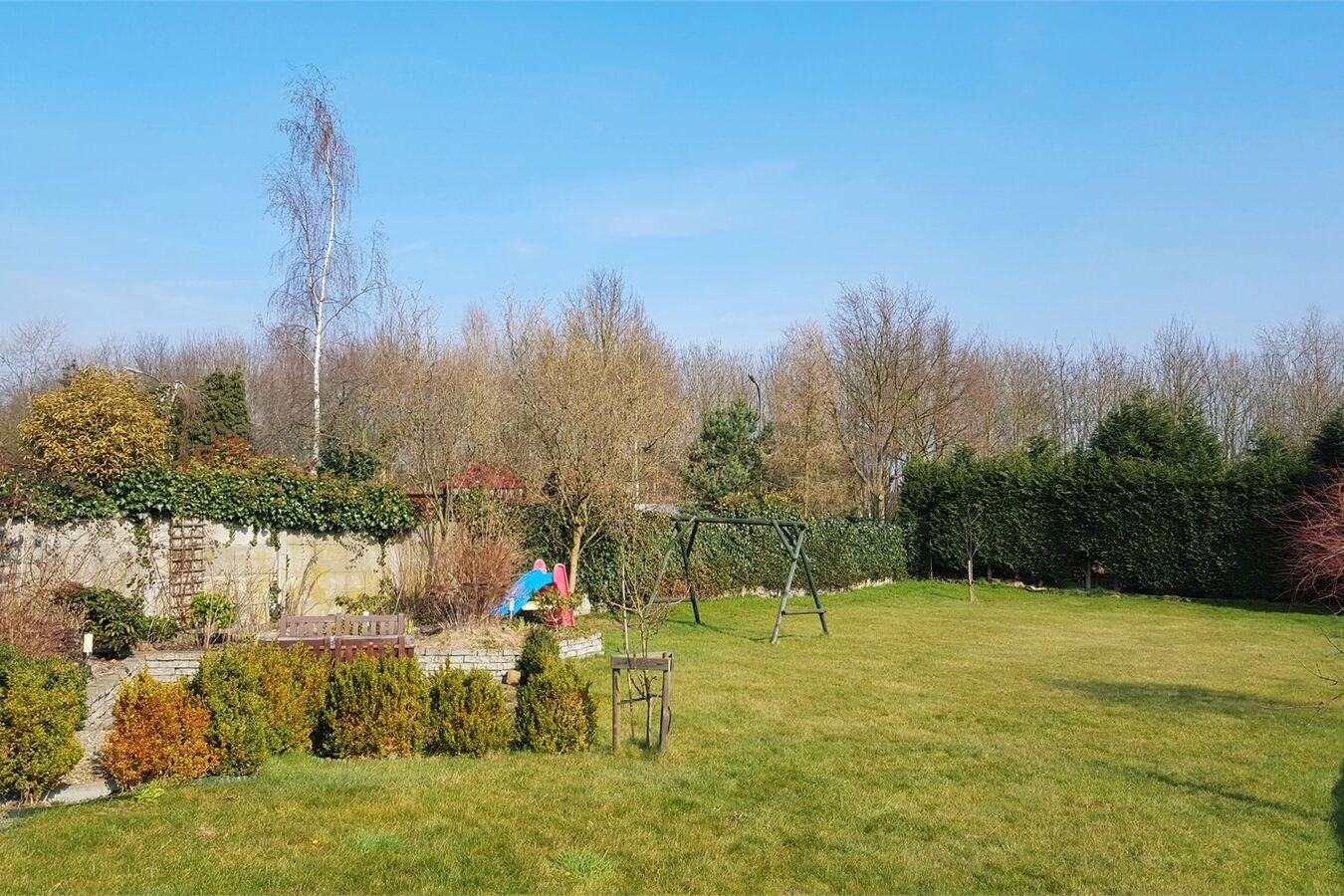 Stijlvol gerenoveerde woning op 917 m² 