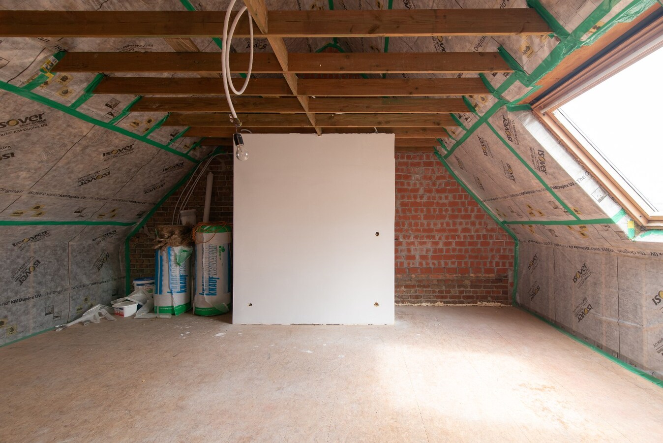Instapklare ruime woning met 4 slaapkamers 