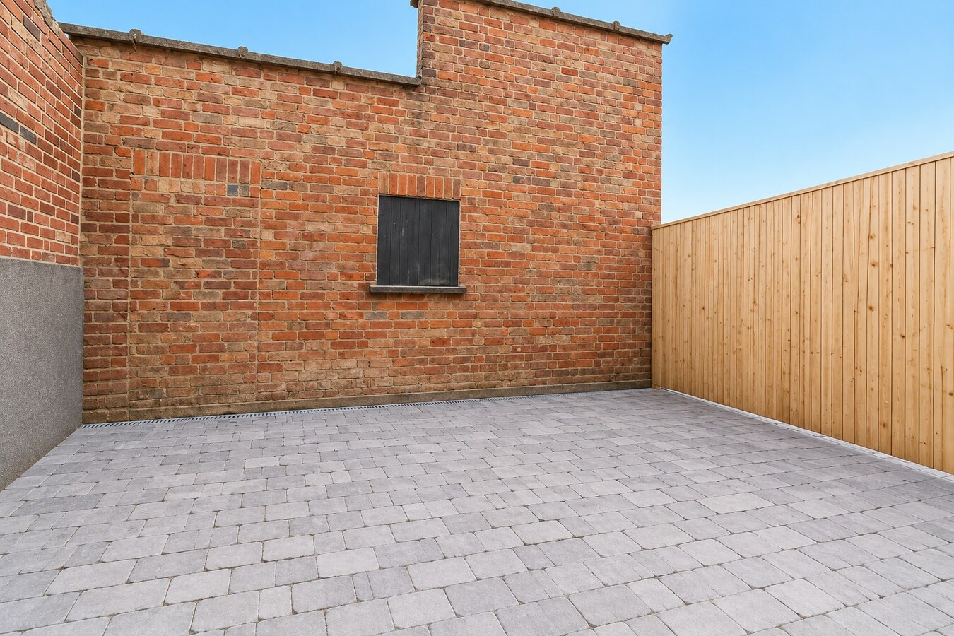 Appartement neuf rez-de-chaussée avec terrasse, possibilité parking/garage, idéal investisseurs ! 