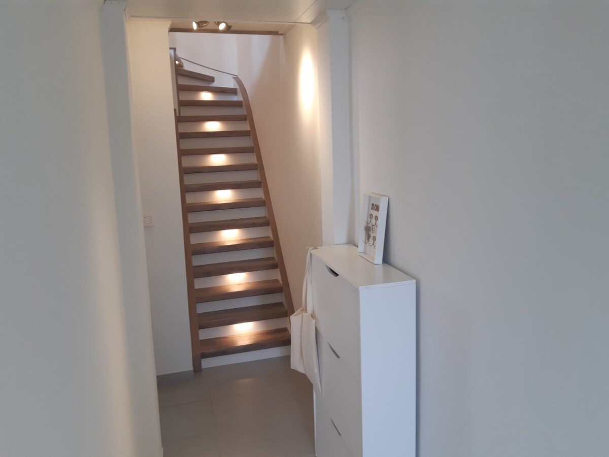 Praktische gezinswoning met leuke tuin. 