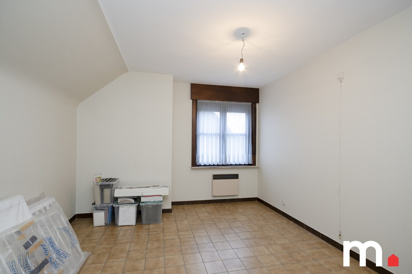 Alleenstaande villa met 6 slaapkamers en zonnige tuin op TOPligging ! 