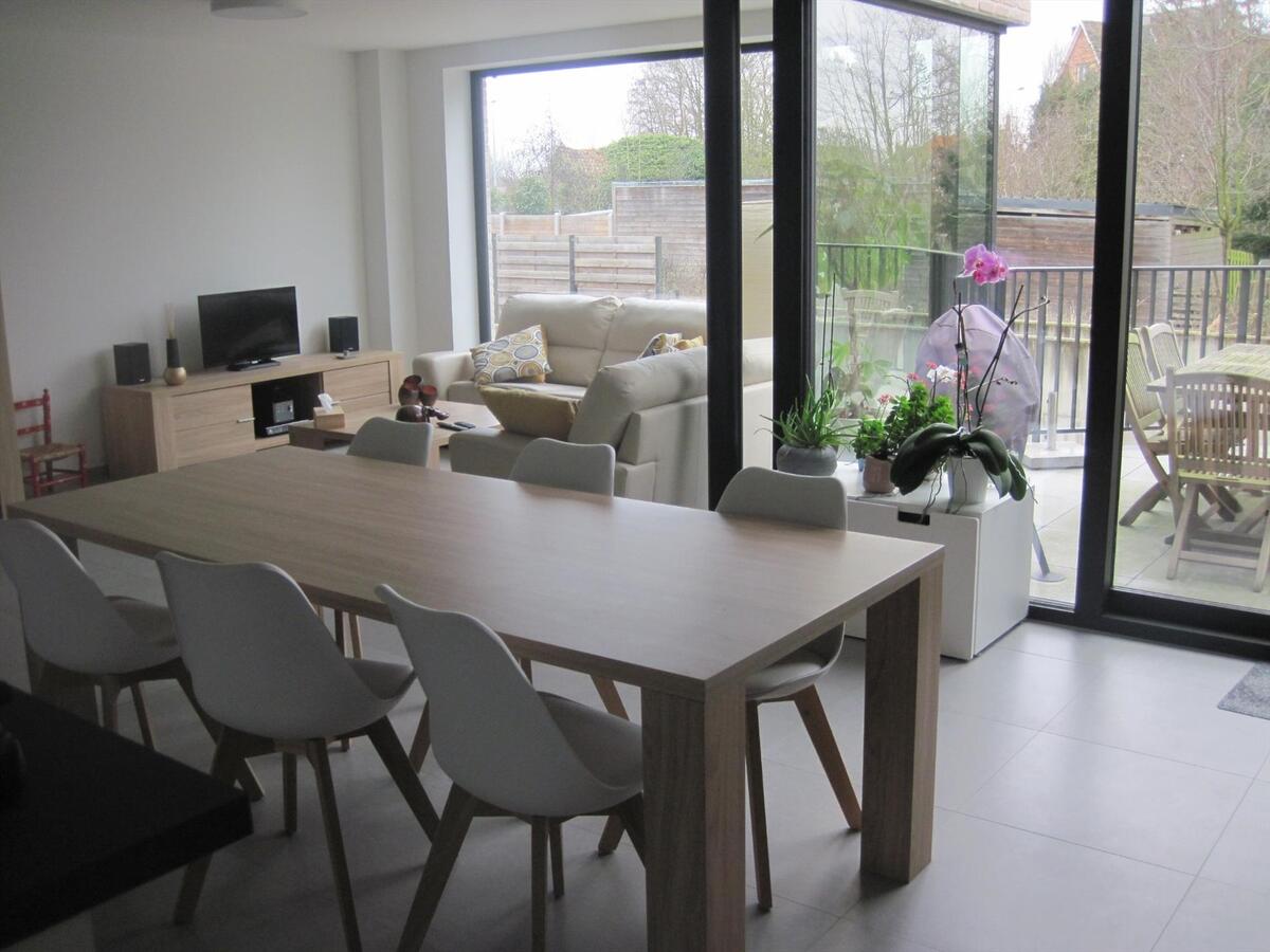 Uitstekend gelegen BEN-appartement in hartje Asper. 