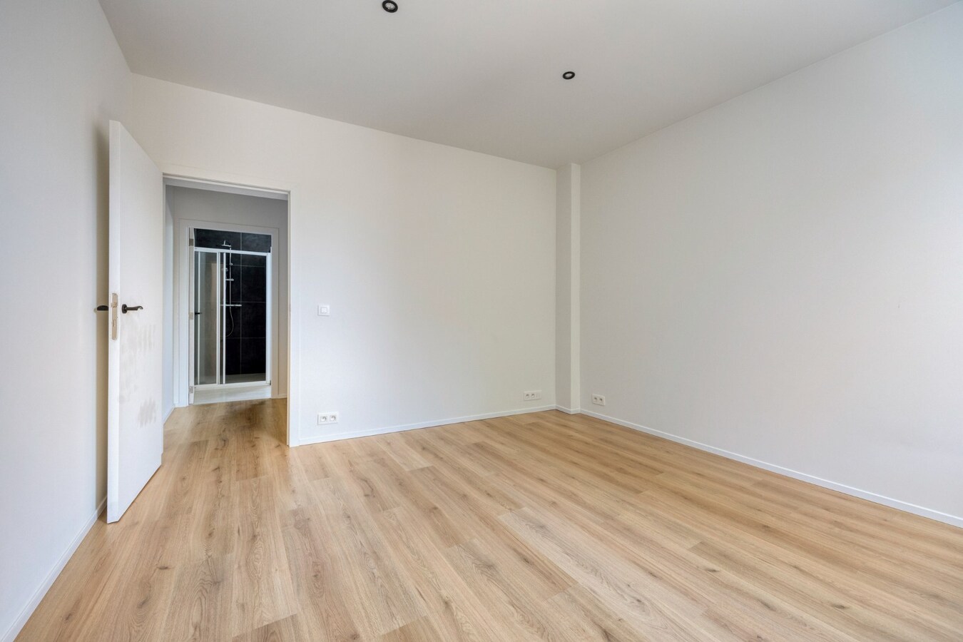 Prachtig volledig gerenoveerde woning met tuin en 3 slaapkamers in Tienen 