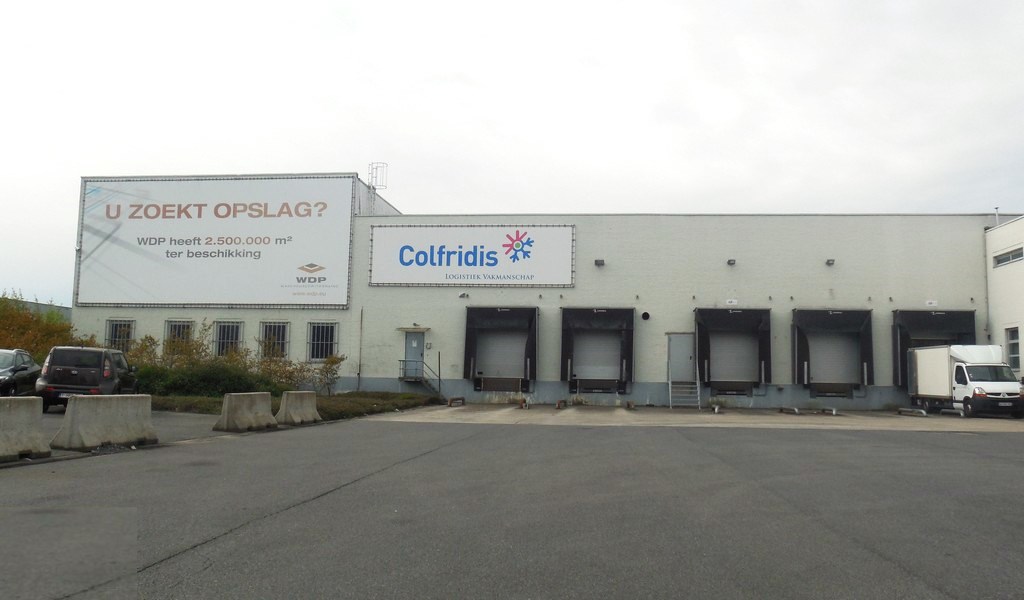 Magazijn en kantoor te huur op logistieke site te Bornem