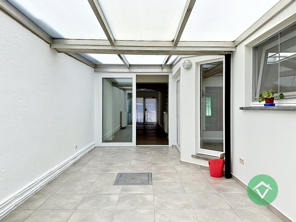 Instapklare woning met 3 slaapkamers en tuin te Eernegem 