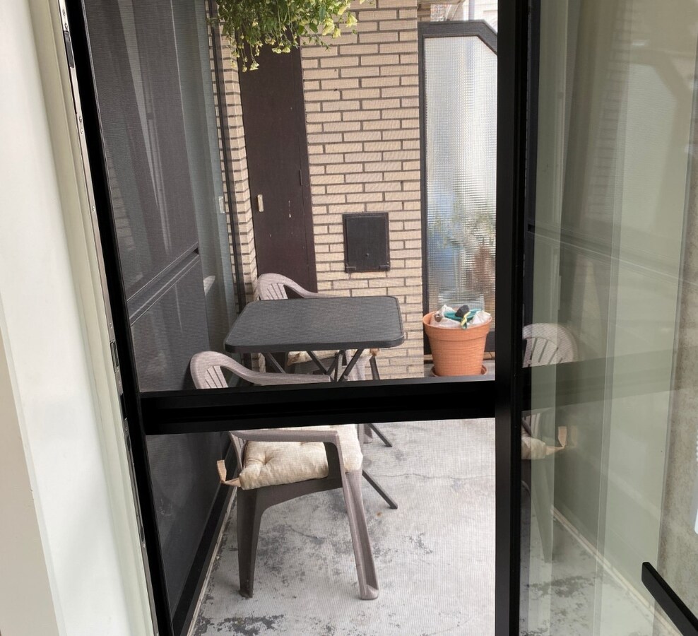 Ruim en lichtrijk appartement. 