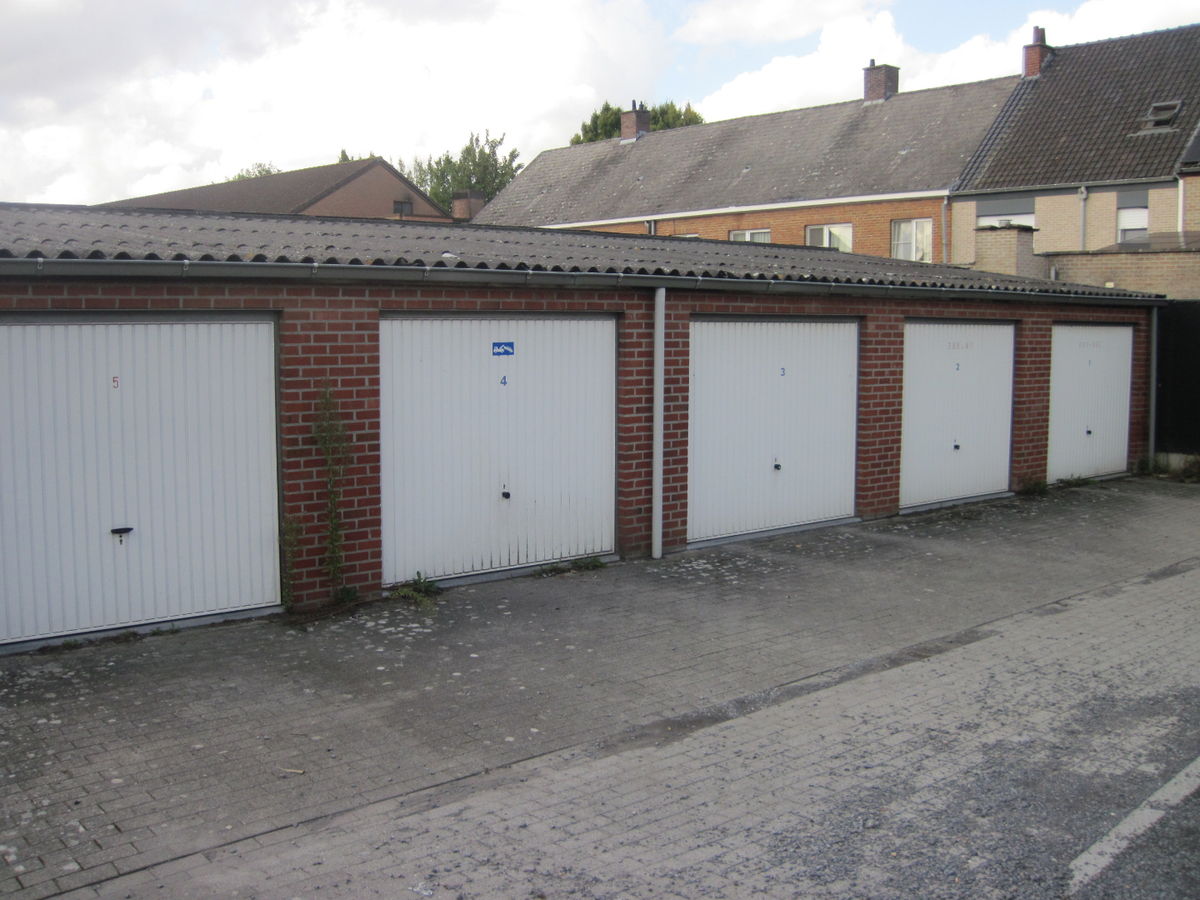 Garage in de onmiddellijke nabijheid van de Markt. 