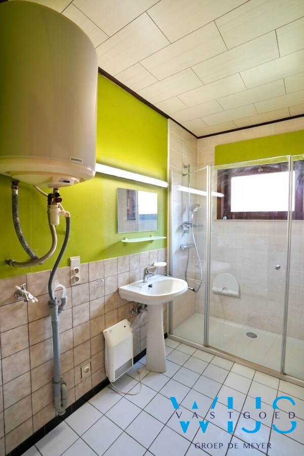 Zeer mooie bungalow op 930m² in Ertvelde 