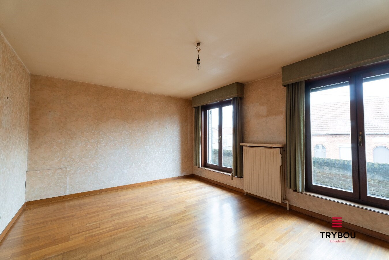 Ruime gezinswoning met grote tuin en centrale ligging 