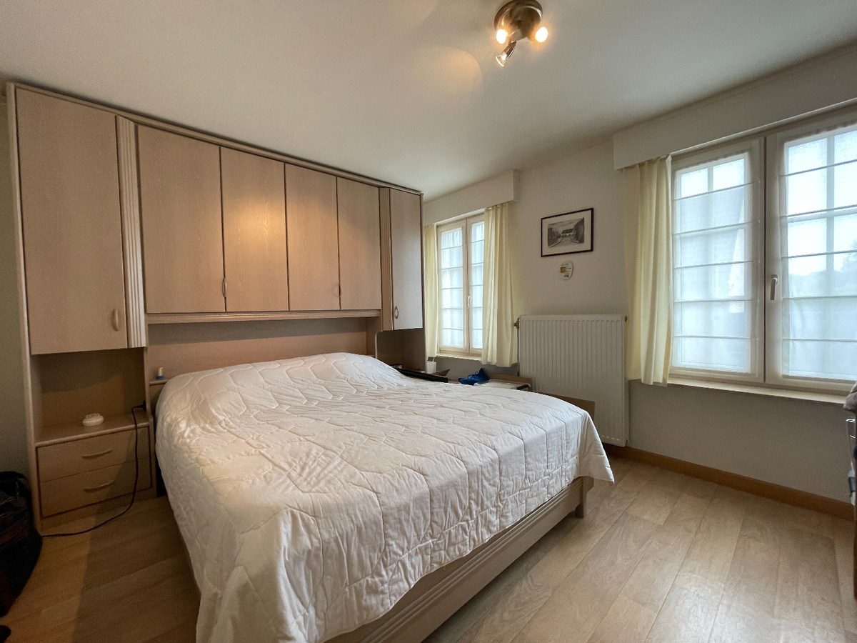 Ruime rijwoning met 2 slaapkamers in centrum Roeselare 