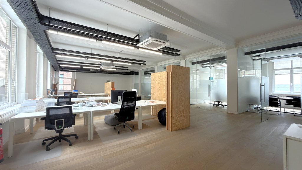 Prestigieuse kantoren te huur op Meir in Antwerpen