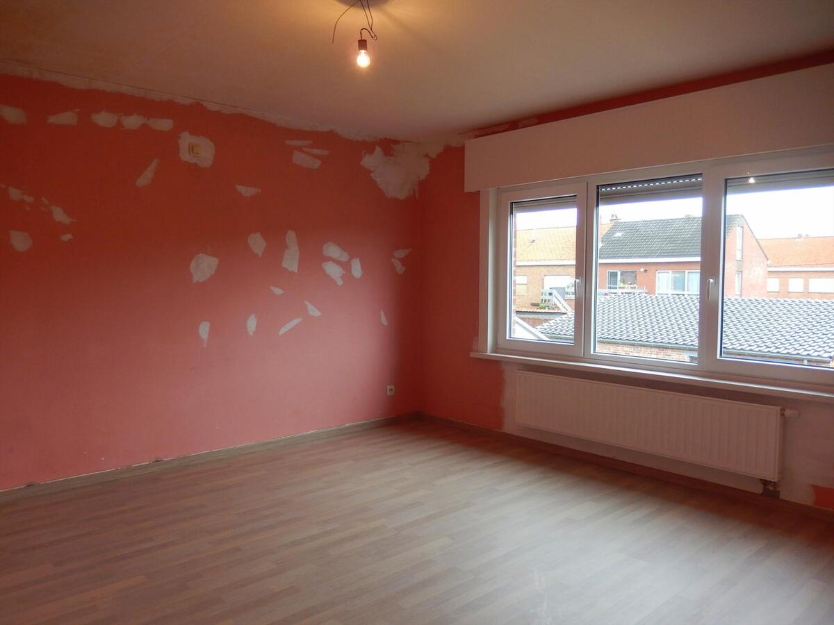 Mooi vernieuwde woning met 4 slaapkamers 