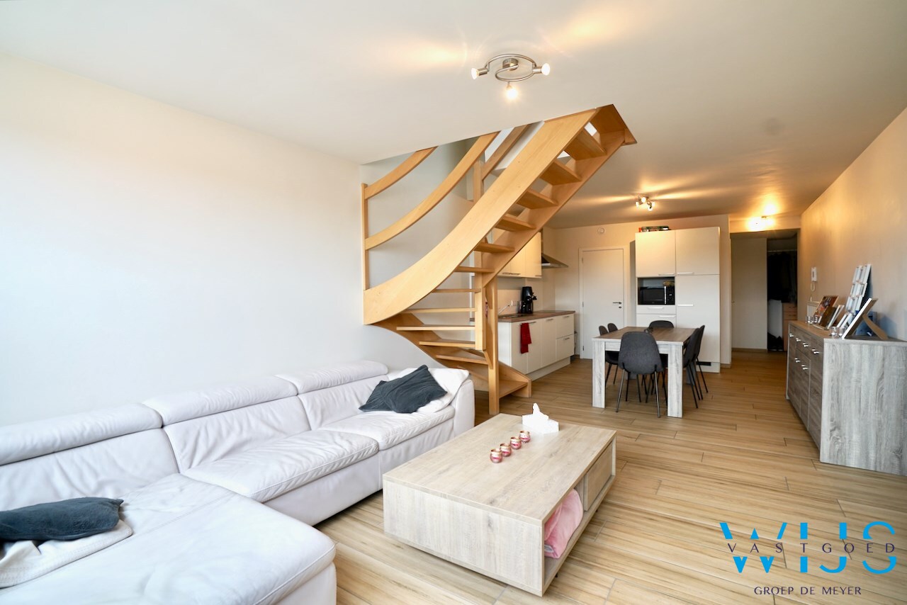 Instapklaar &amp; gezellig appartement met zonneterras te ERTVELDE ! 