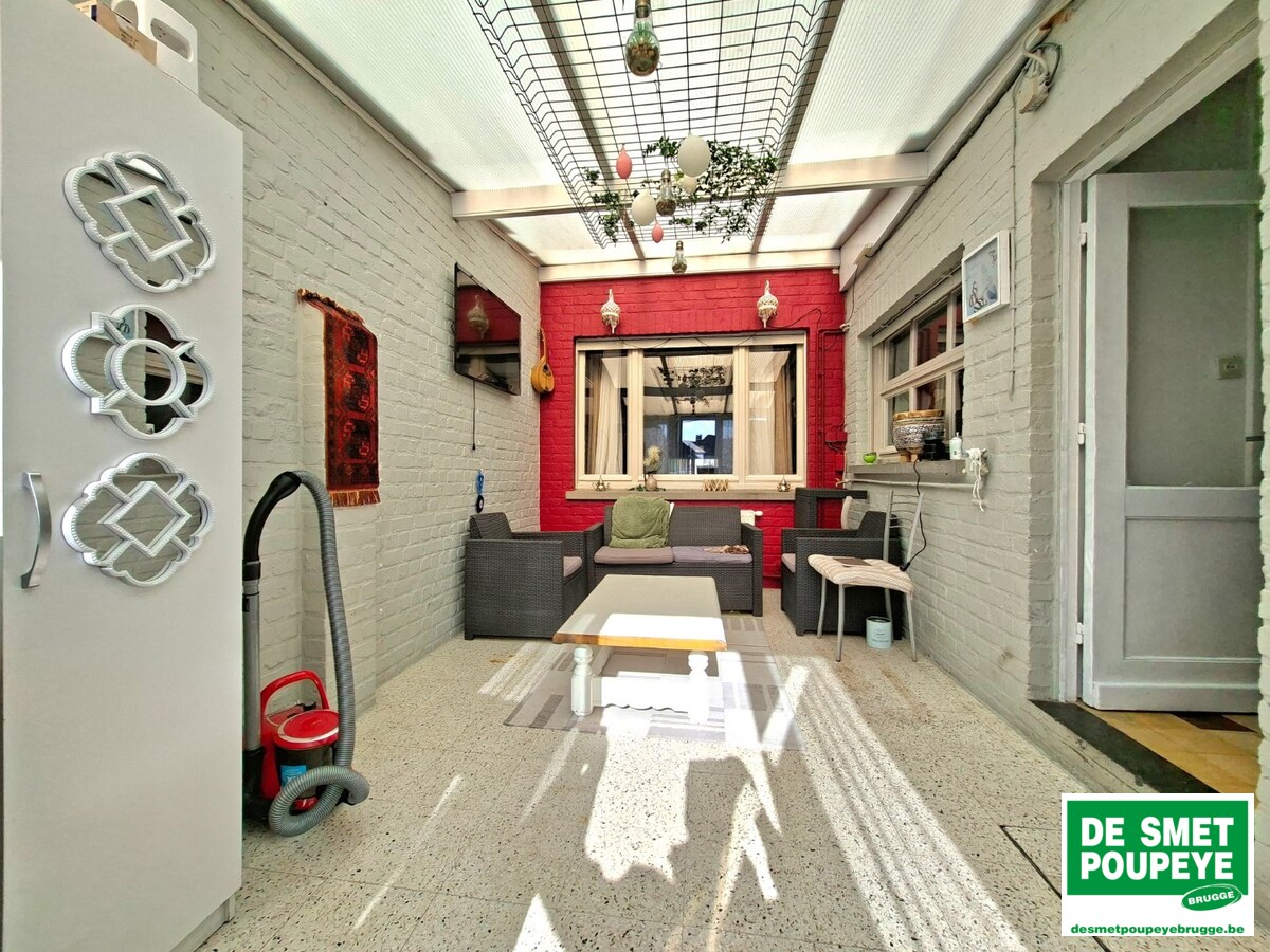 Ruime woning met garage 