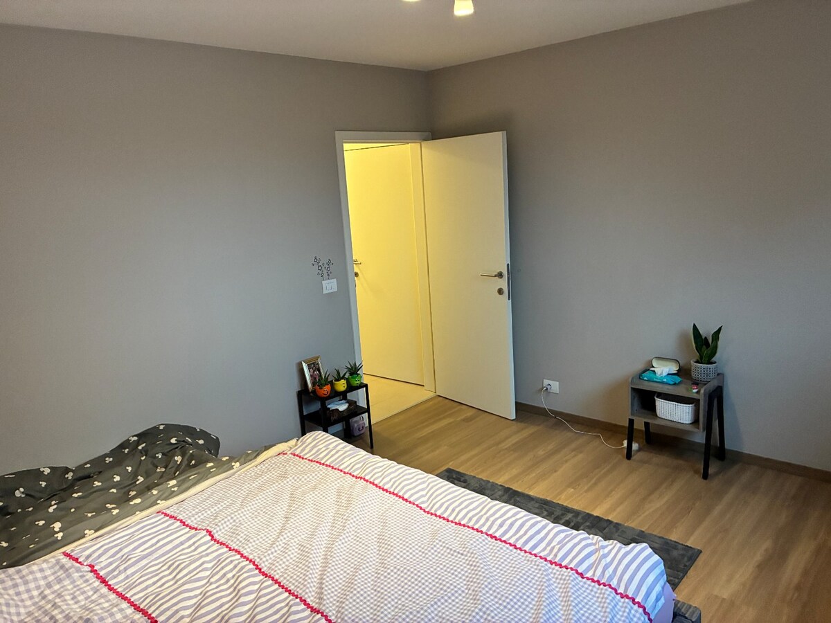 Ruim appartement met 2 terrassen. 