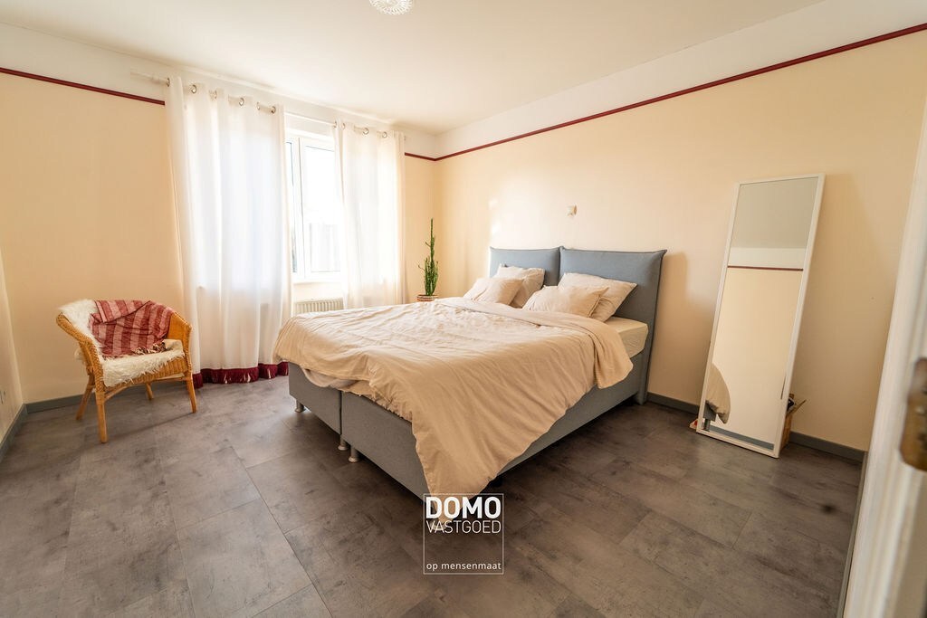 PERFECT GELEGEN RUIM APPARTEMENT IN CENTRUM HASSELT MET 3 SLAAPKAMERS, TERRAS, GARAGE EN EPC B 