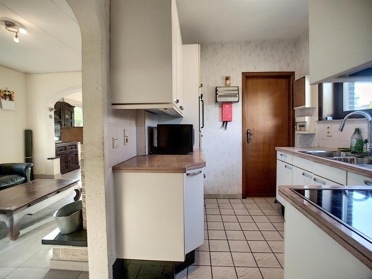 Goed gelegen alleenstaande woning op groot perceel van 828m²- Heist 