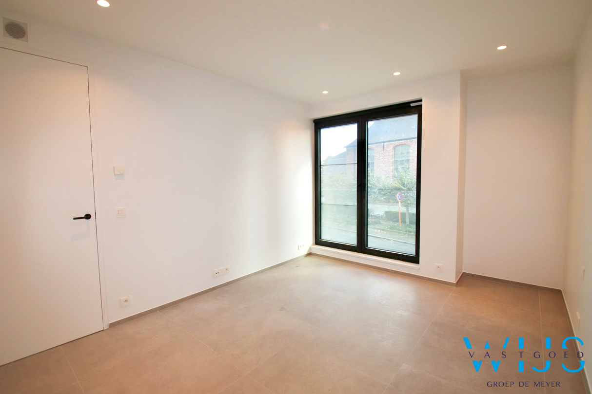 FENOMENAAL appartement met hoge afwerking te KLUIZEN ! 