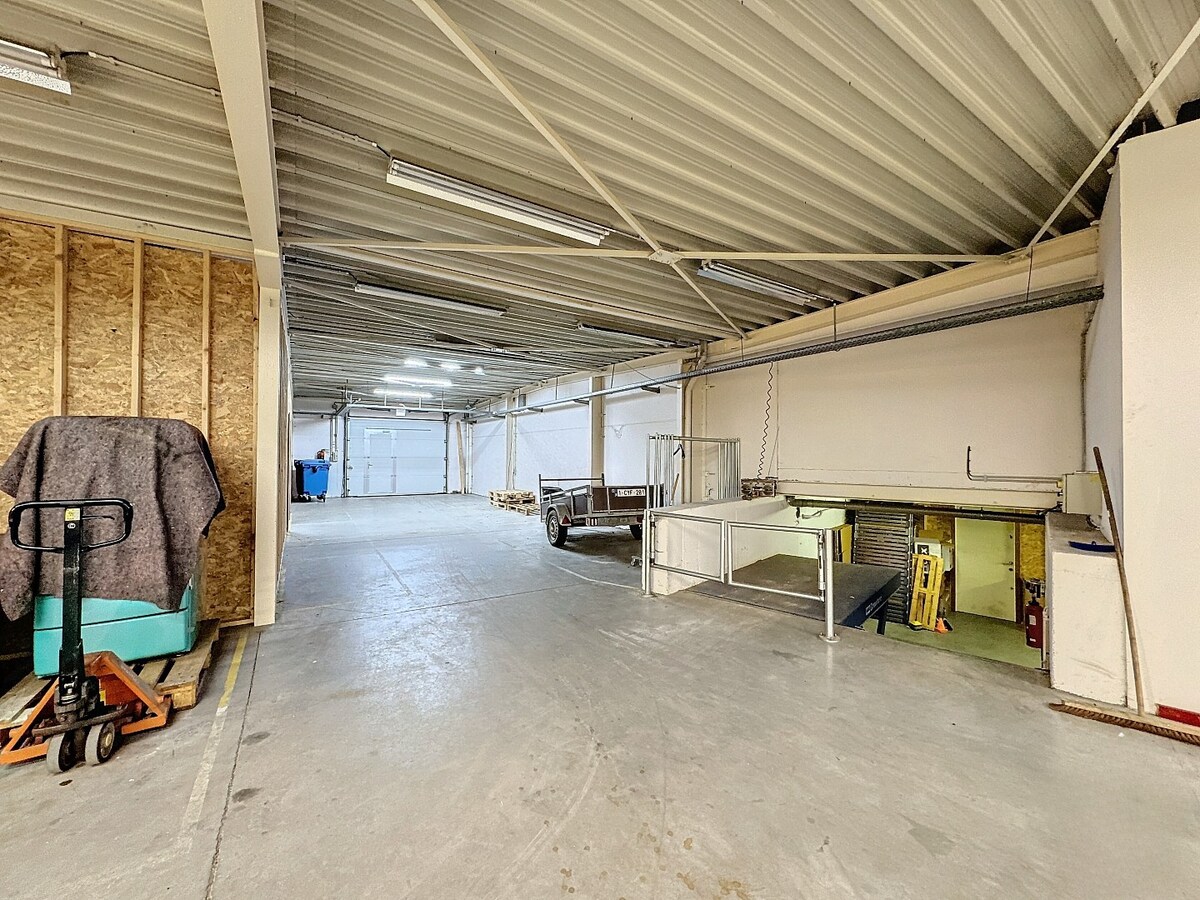 Top gelegen kantoorruimte te huur in Oudenaarde 