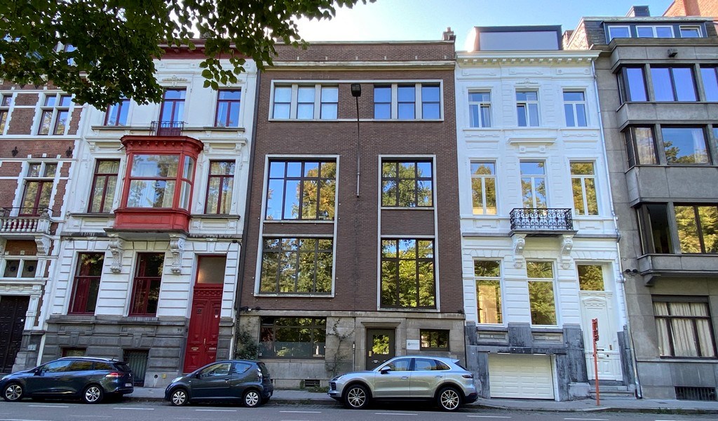Kantoren te huur in herenwoning aan het Zuidpark in Gent
