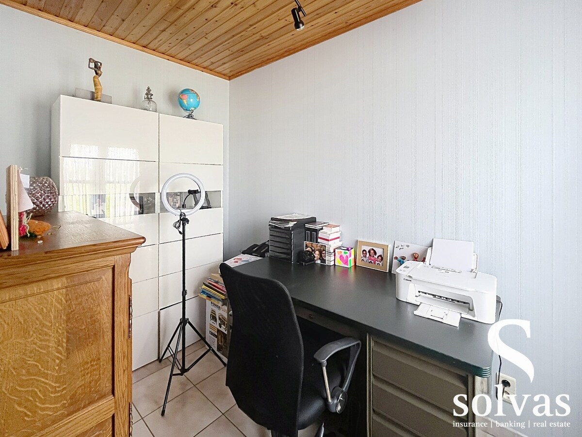Ruime woning met 4 slaapkamers, tuin en garage in Aalter - Energielabel C - perceeloppervlakte 1050m² - bewoonbare oppervlakte 250m² - EPC-waarde 237 