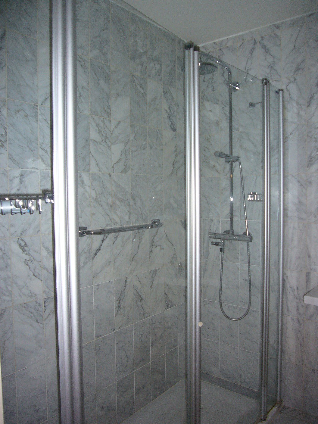 ONGEMEUBELD 2 SLP APP. GELEGEN CENTRUM OOSTENDE 