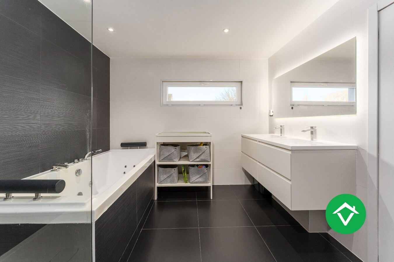 Instapklare, energiezuinige woning met privatieve tuin en garage te Pervijze 