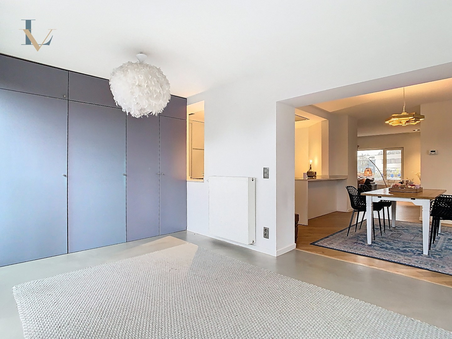Charmante instapklare woning met 2 slpk. aan de vaart in Schoten nabij het centrum. 