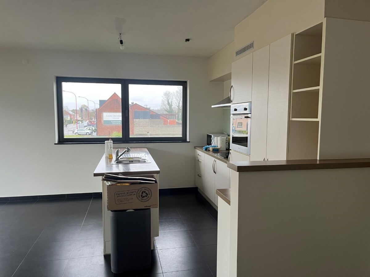 2-slpk-appartement op top locatie (incl. ondergrondse staanplaats!!). 