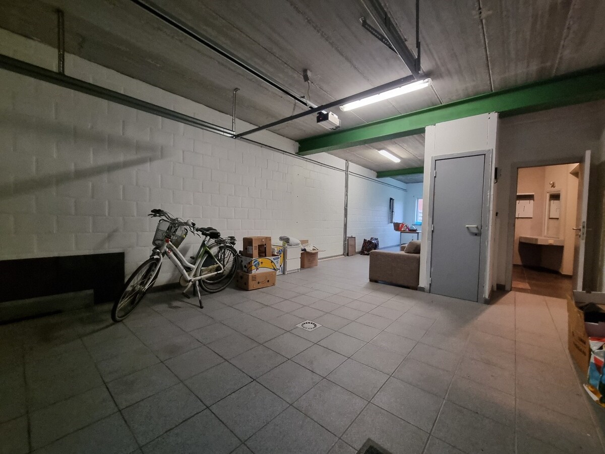 Energiezuinige halfopen gezinswoning met tuintje en ruim terras. 