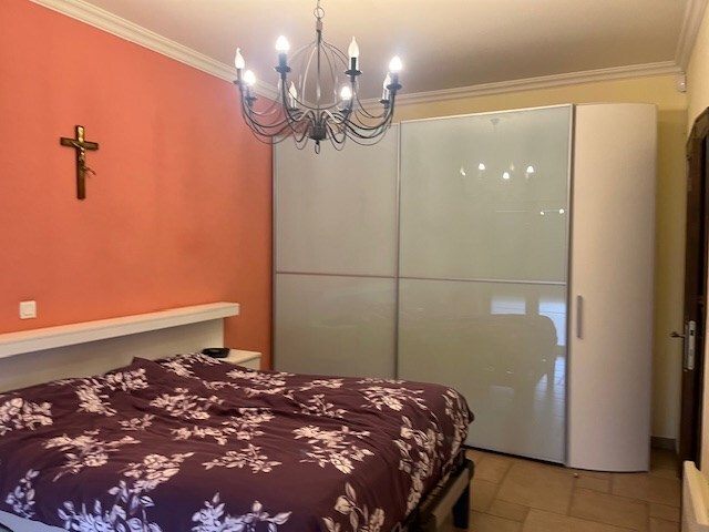 Ruim appartement met 2 slaapkamers en groot terras 