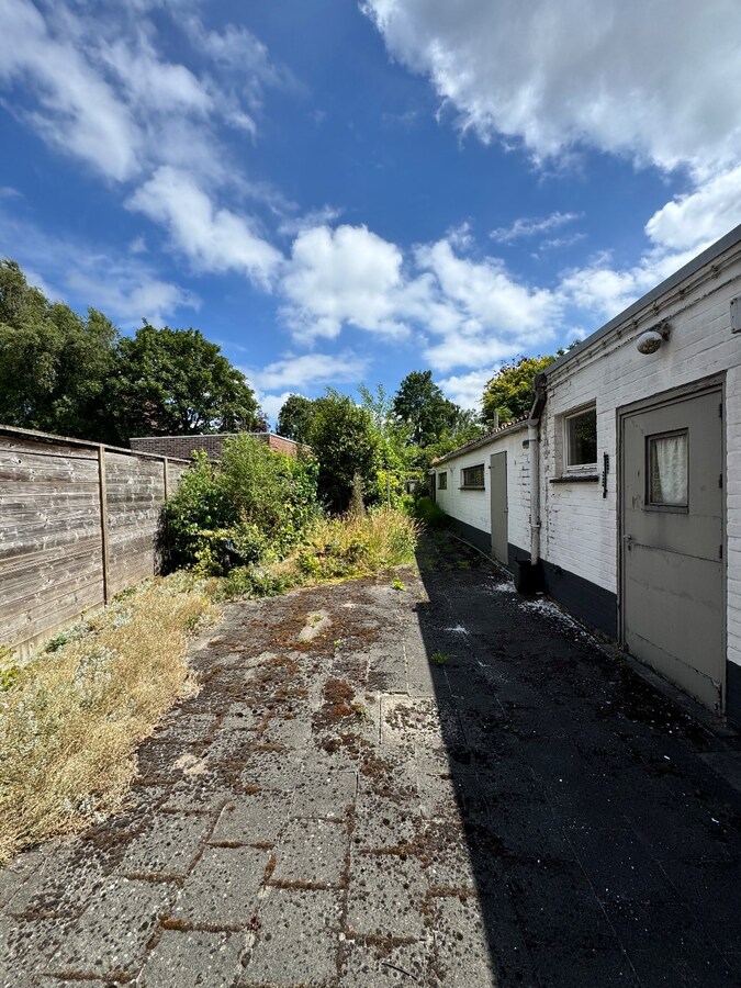 Ruime woning met 5 slaapkamers, tuin en garage in Wingene 
