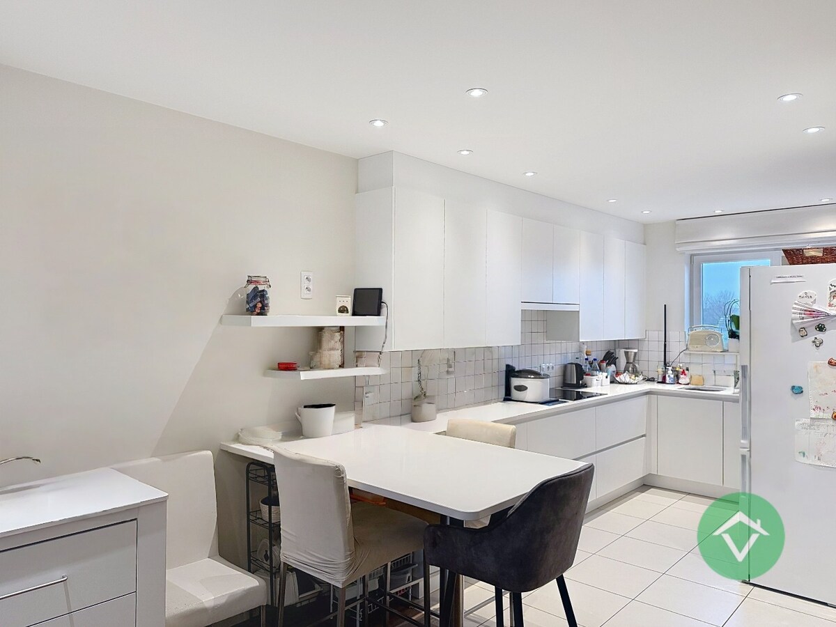 Standaard appartement met 2 slaapkamers in Torhout, bouwjaar 2015, bewoonbare oppervlakte 100.00 