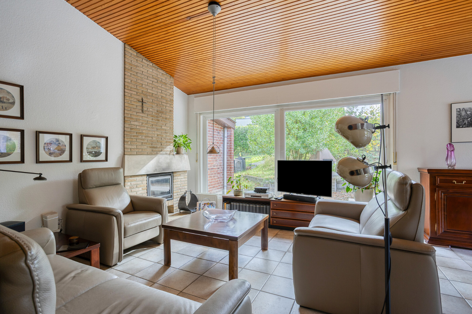 WONING met 3 slaapkamers en garage op 1.465 m² – 1640 SINT-GENESIUS-RODE 