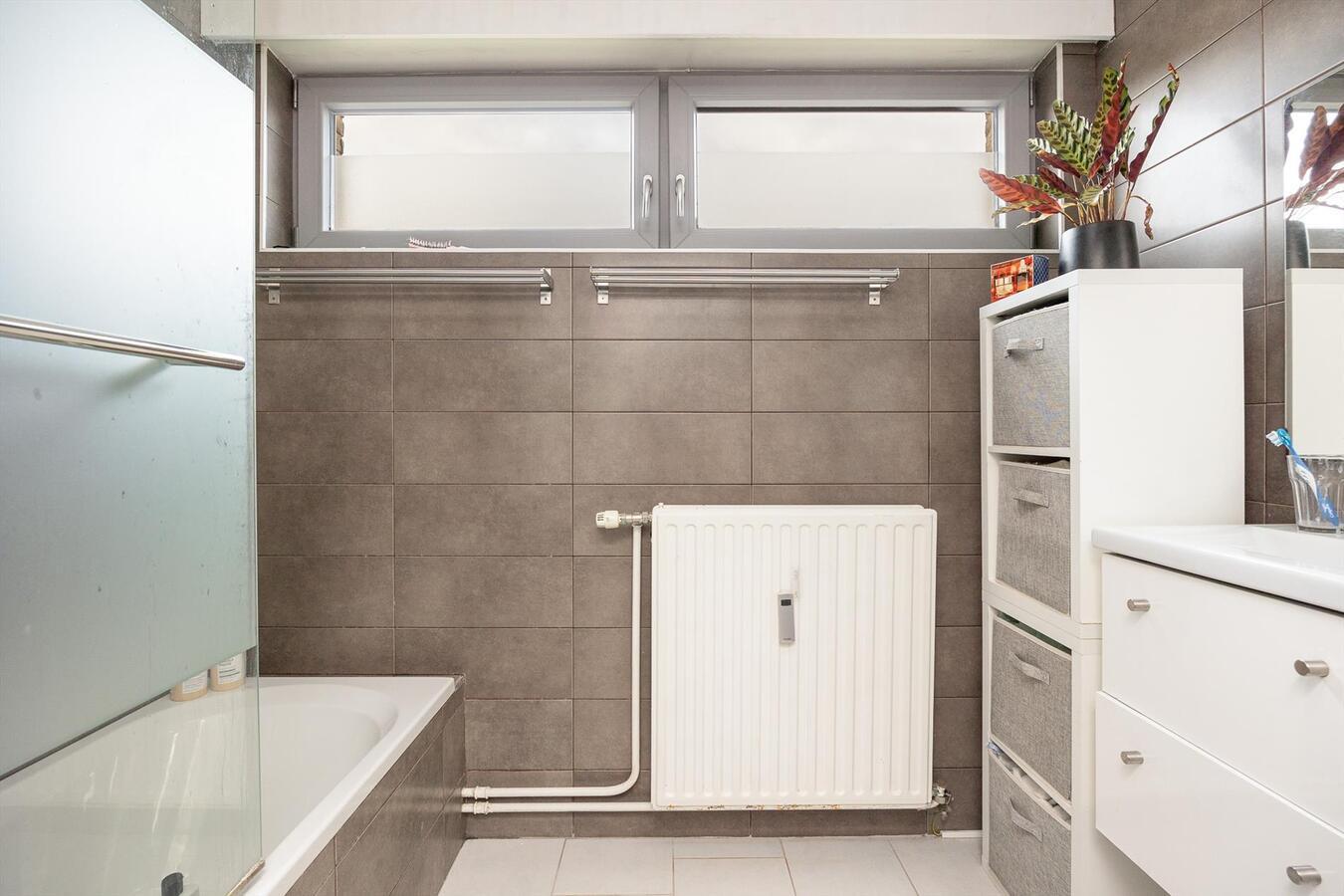 Charmant instapklaar appt. met 2 slpk en terras te Boechout! 