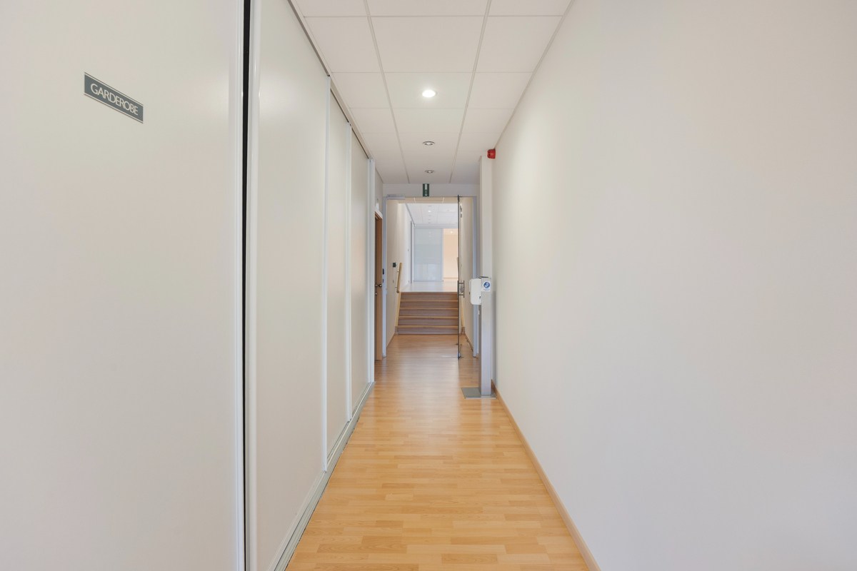 Kantoor te koop in het industriepark te Haasrode/Heverlee met 14 parkings - opp. 626 m² - verkoop van aandelen 