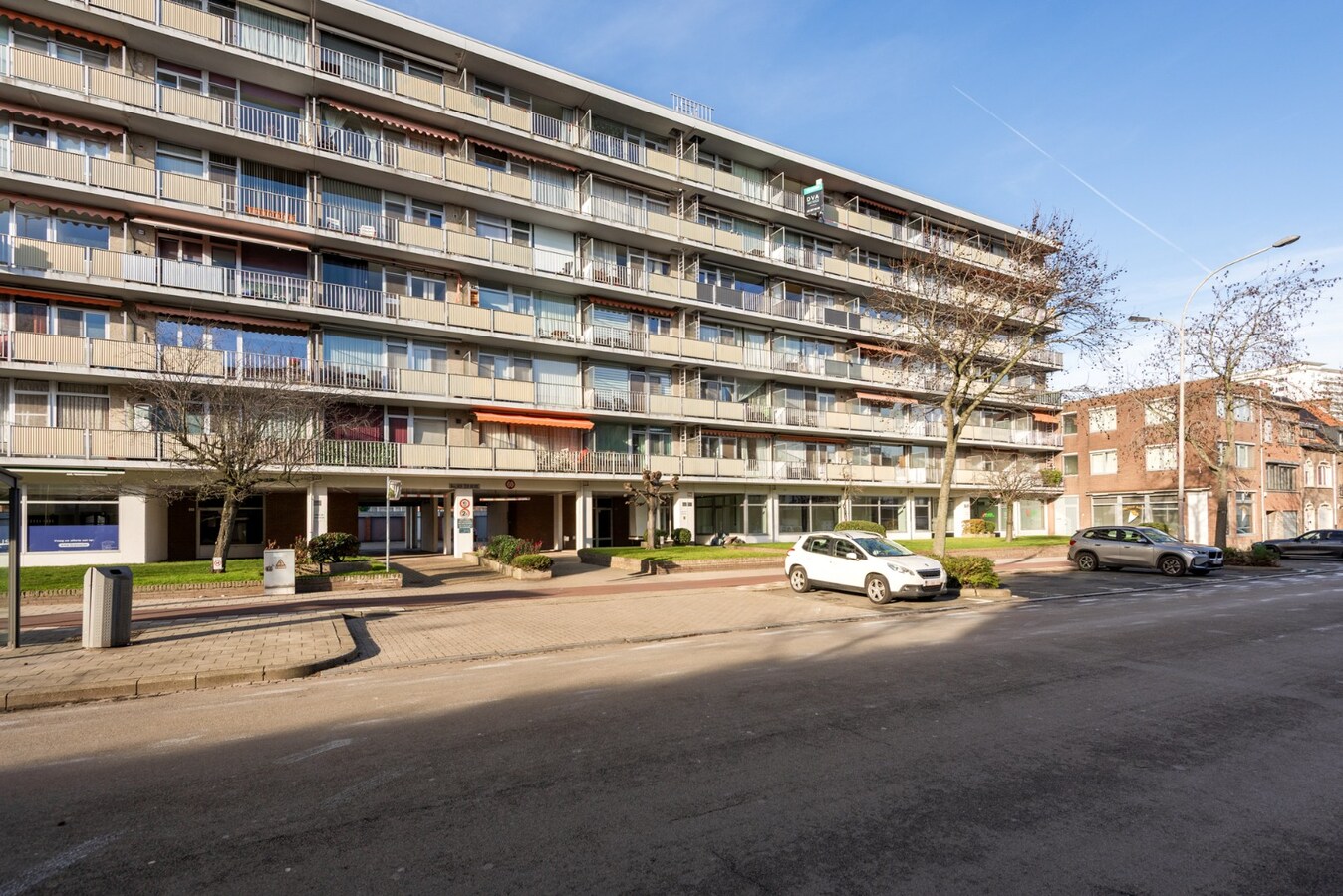 Te renoveren appt. met 2 slpk en terras te hartje Hoboken! 