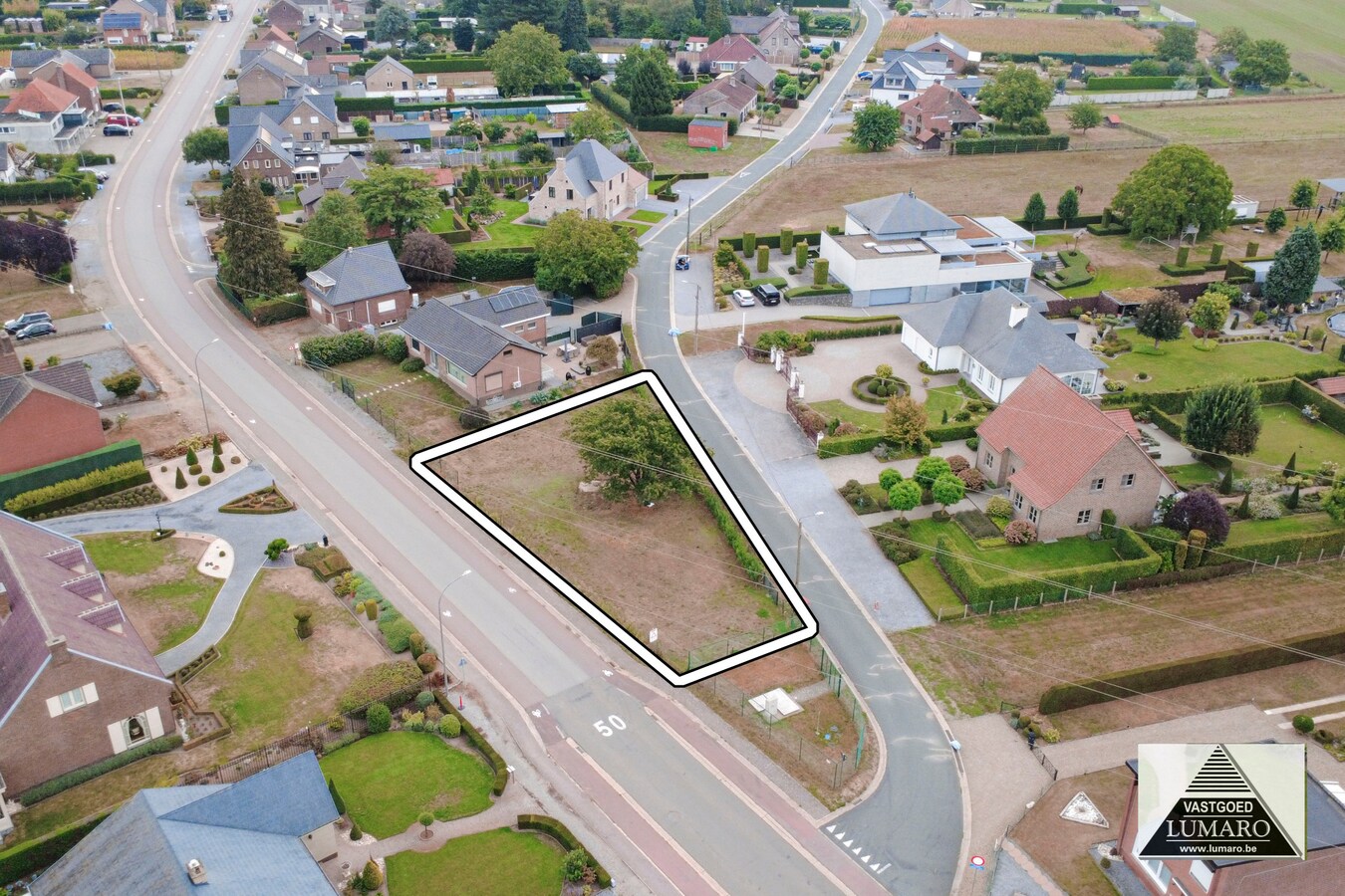 Elen: Bouwplaats voor vrijstaande woning, op 400m van natuurgebied 
