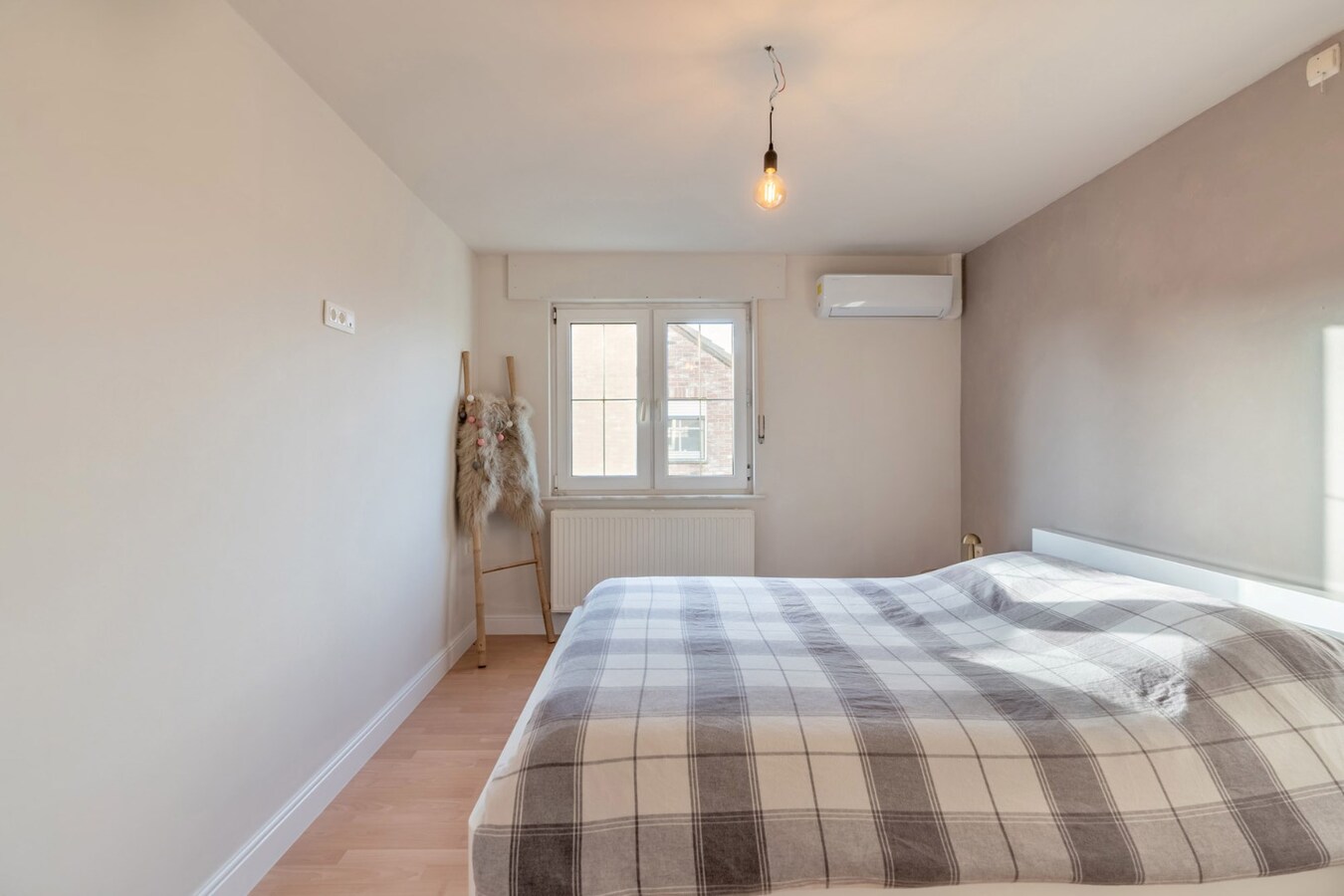 Prachtige ruim gerenoveerde woning. 