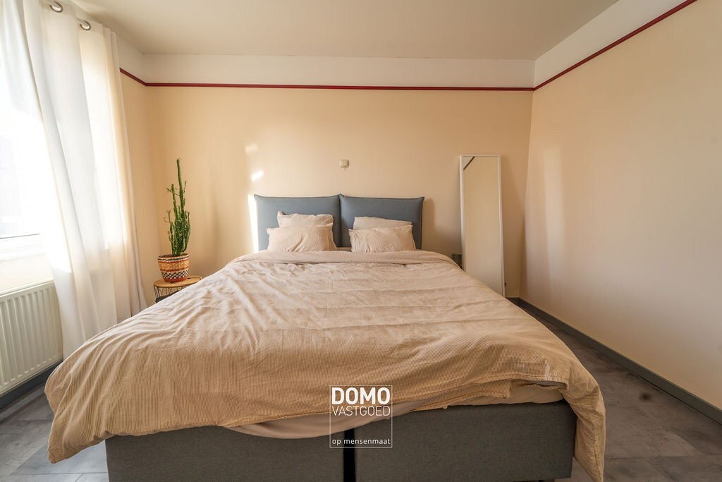 PERFECT GELEGEN RUIM APPARTEMENT IN CENTRUM HASSELT MET 3 SLAAPKAMERS, TERRAS, GARAGE EN EPC B 