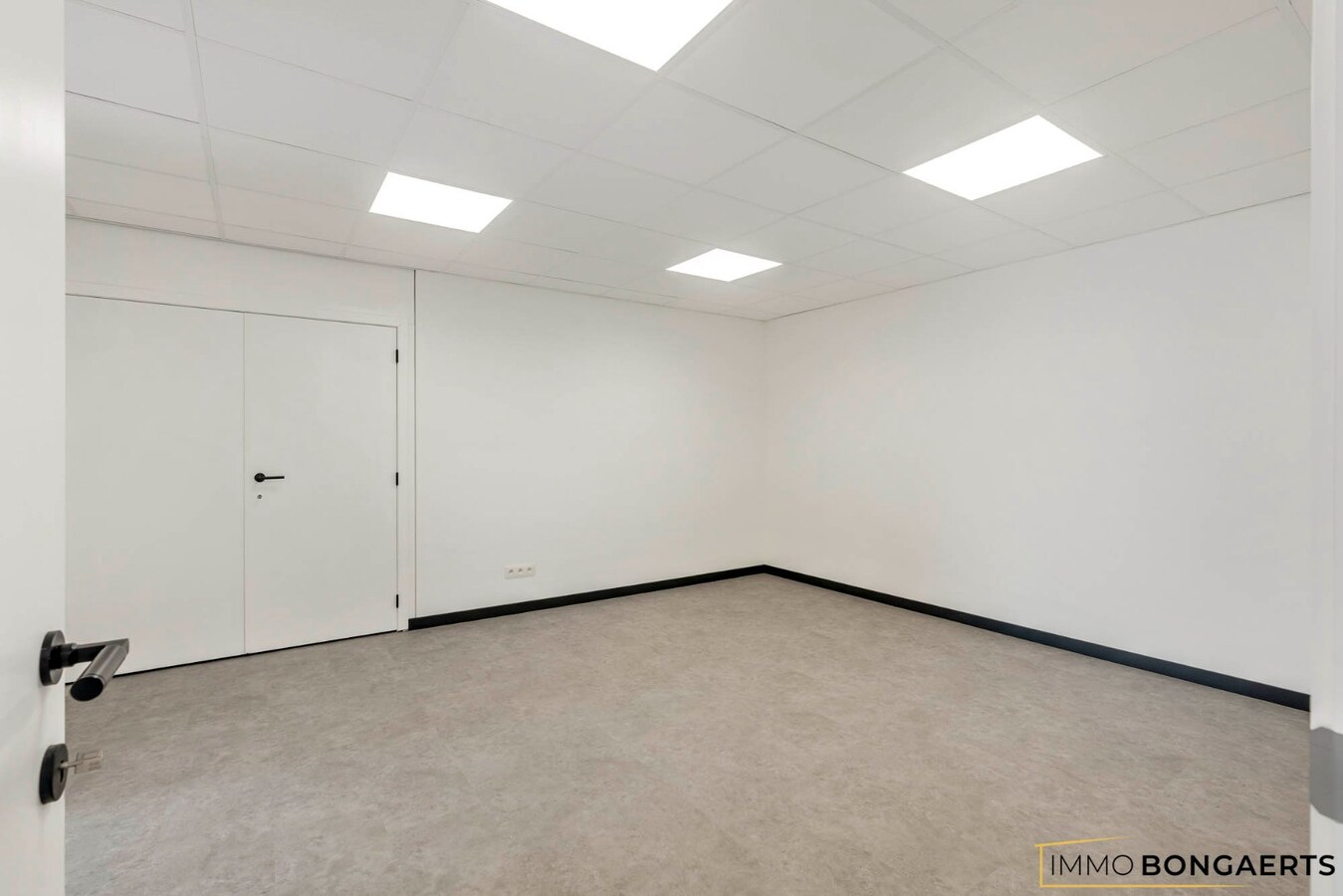 Kantoorruimte in Meeuwen 