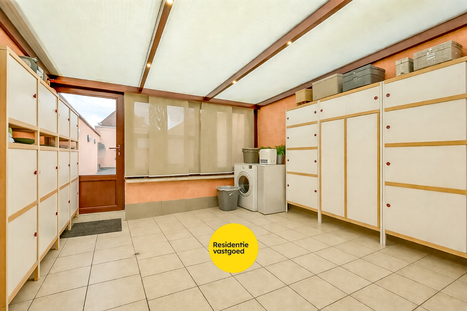 Prachtige woning met ruime garage in Roeselare! 